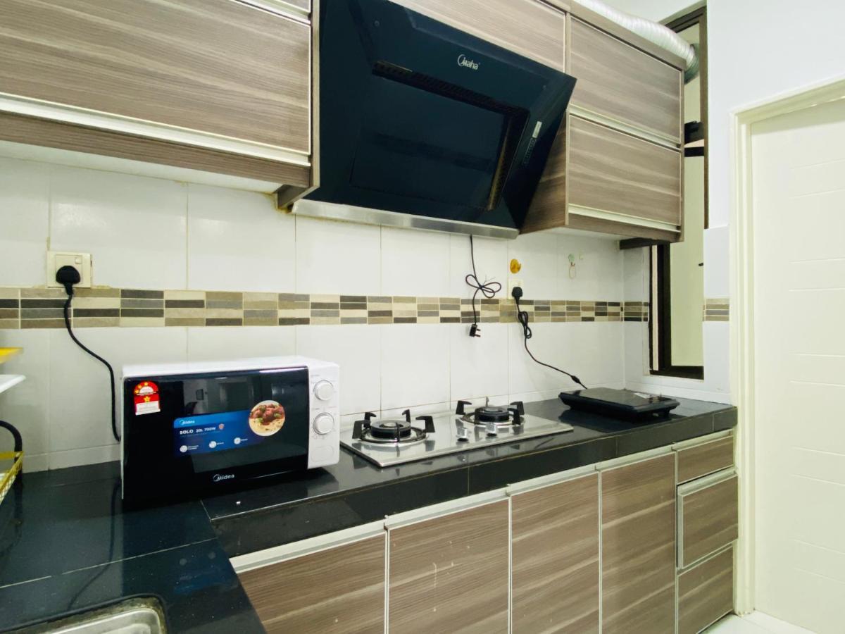 Cozy 1-10 Pax 4Qbeds 2Sbeds Shah Alam Sec7, I-City Bagian luar foto
